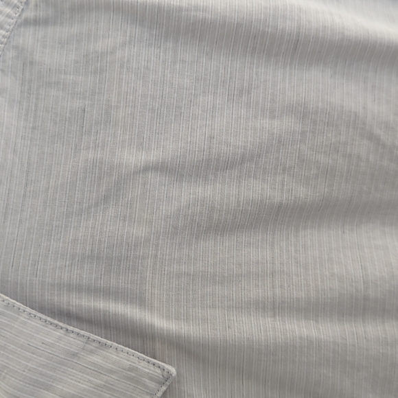 Banana Republic Soft Wash Button Down - Picture 2 of 3